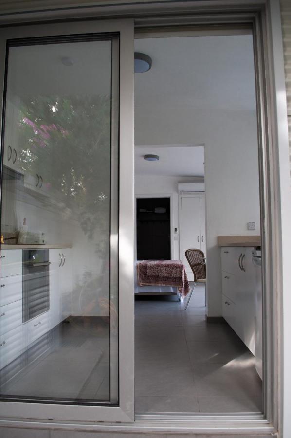 Idyllic Studio With Private Pool Nikosia Exterior foto